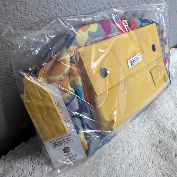 NEW with tags❣️LUG~Towboat~Wildflower Multi/Banana~New in packaging - Picture 2 of 7